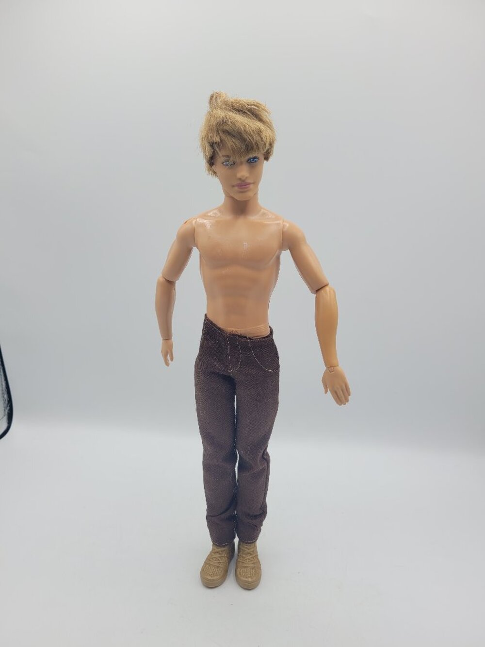 2009 Barbie Mattel Ken W/ Brown Hair Blue Eyes & Brown Pants 12in Doll